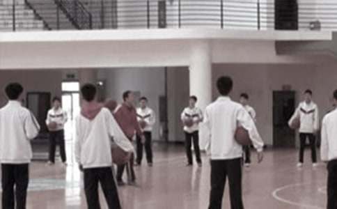 青少年学生篮球训练营发言稿_1